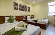 Kamar Tidur 5 Rose Emerald Hotel