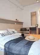 BEDROOM VIVE SILOM