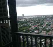 ภายนอกอาคาร 4 ASTRO Apartment/Condo on 28th Floor near Department Store