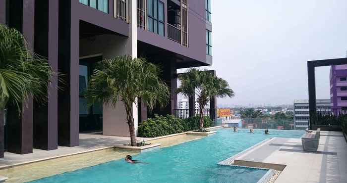 Swimming Pool ASTRO Apartment/Condo on 28th Floor near Department Store