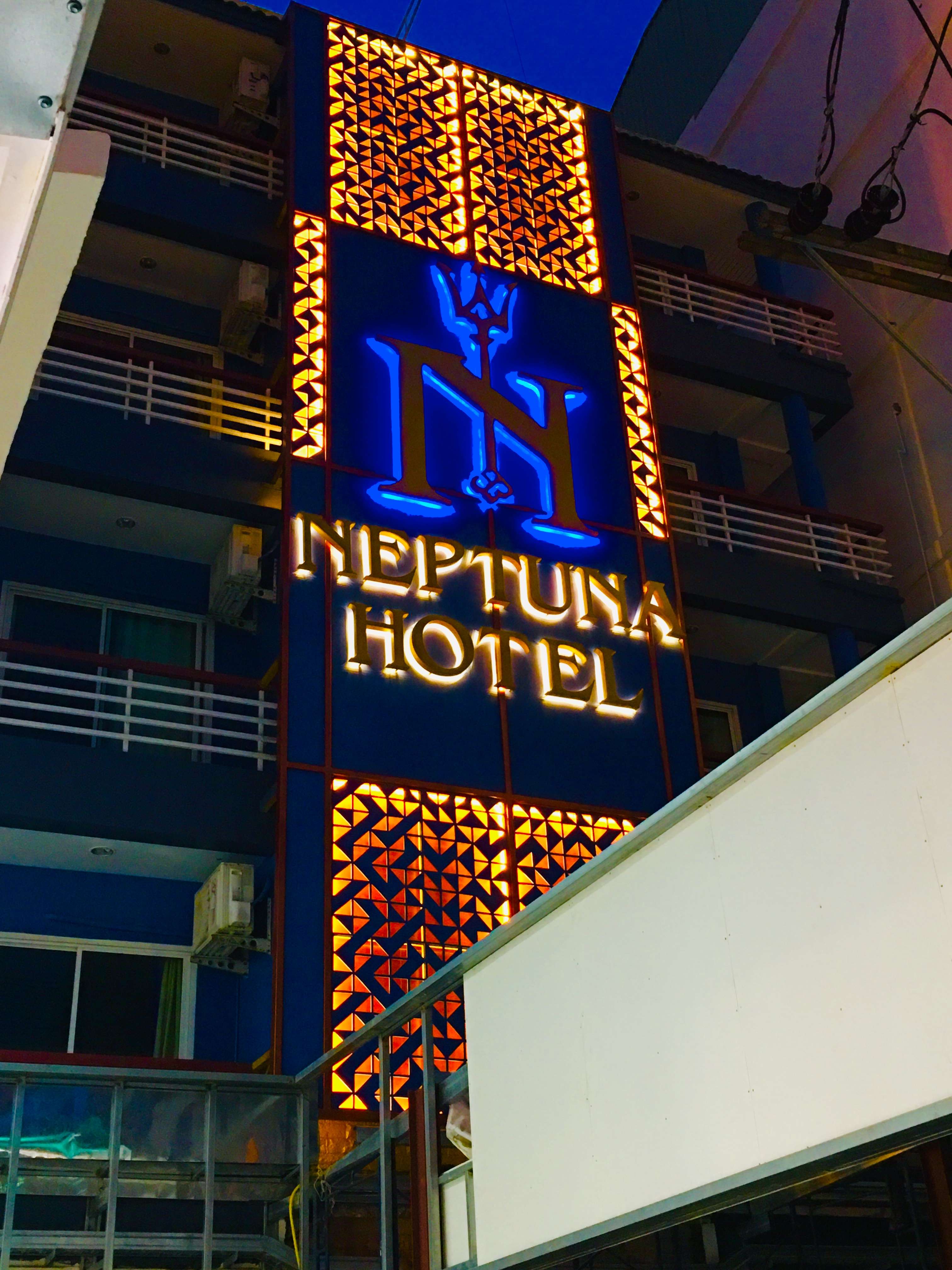 Neptuna hotel пхукет