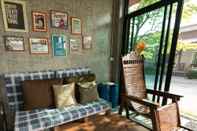 Bar, Cafe and Lounge Bansuan Intra Resort