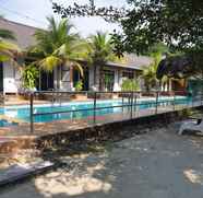 Hồ bơi 3 Airis Sanctuary Resort