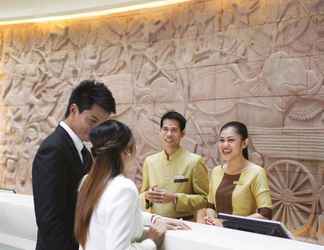 Lobby 2 NagaWorld Hotel & Entertainment Complex!