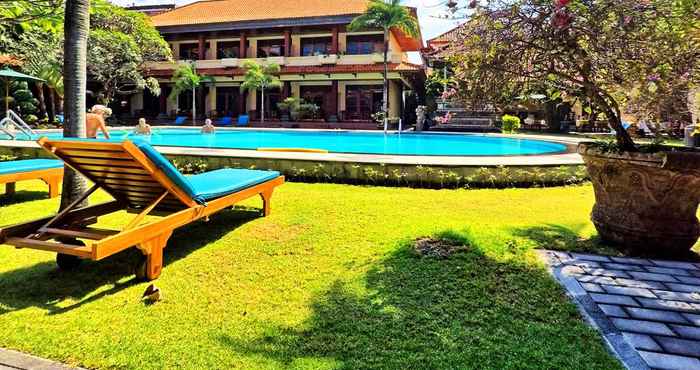 Swimming Pool Masainn Hotel