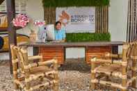 Lobi A Touch Of Boracay Spa Hotel