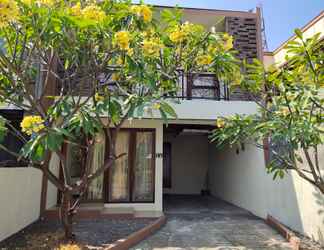 Exterior 2 De Hanami Homestay Sapphire