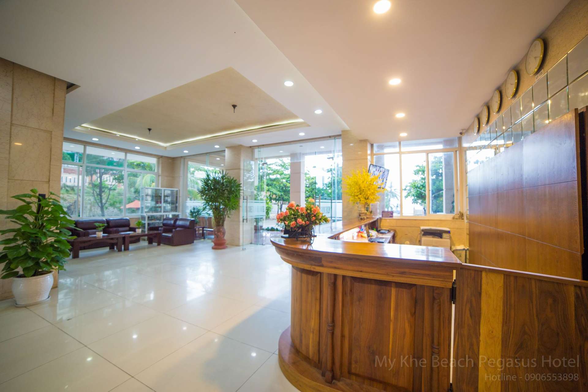 My Khe 2 Danang Seafront Hotel - Khách sạn 3 sao đường Võ Nguyên Giáp Đà Nẵng