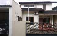 Exterior 2 Hana Homestay Yogyakarta