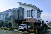 Bangunan Villa Zakiya 5 Bedrooms