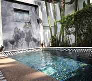 Swimming Pool 3 Coconut Grove Boutique Hotel