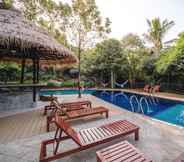 Swimming Pool 4 The Dearly Koh Tao Hostel - PADI Dive Center