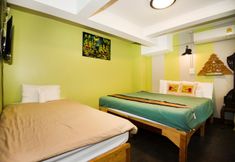 Bedroom 7 At Phra Sing Retro 