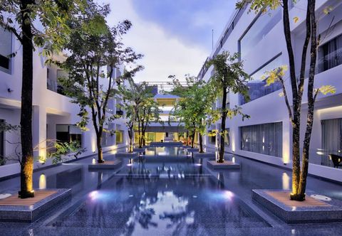Swimming Pool Venice1 Resort