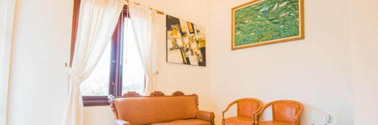 ロビー Villa Manis