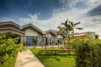 Bên ngoài 4 Sandy Clay Bungalows