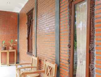 Luar Bangunan 2 Rumah Elok Homestay