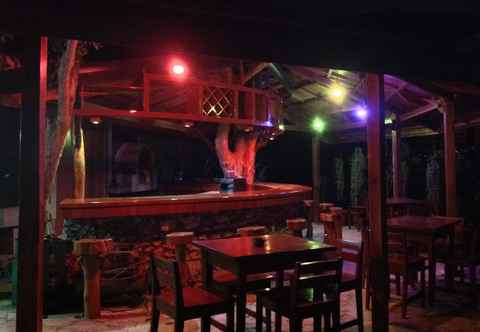 Bar, Cafe and Lounge Pahiluna Guesthouse