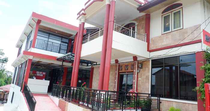 Bangunan Hotel Mutiara Dairi