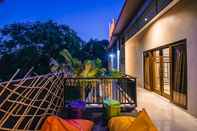 บาร์ คาเฟ่ และเลานจ์ Mai Hostel Lembongan