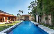 Hồ bơi 2 CC villa Seminyak by Nagisa Bali