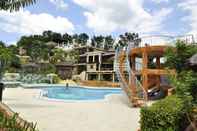 สระว่ายน้ำ Seascape Resort Batangas