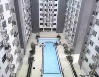 Kolam Renang 2 The Jarrdin Apartment by FD