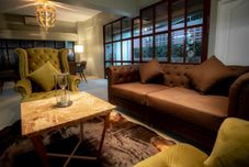 로비 RoomQuest Bangkok Ratchada