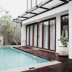 Ganipani Villa 1, Hotel Domestic Arrival Gate - Ngurah Rai International Airport (DPS)