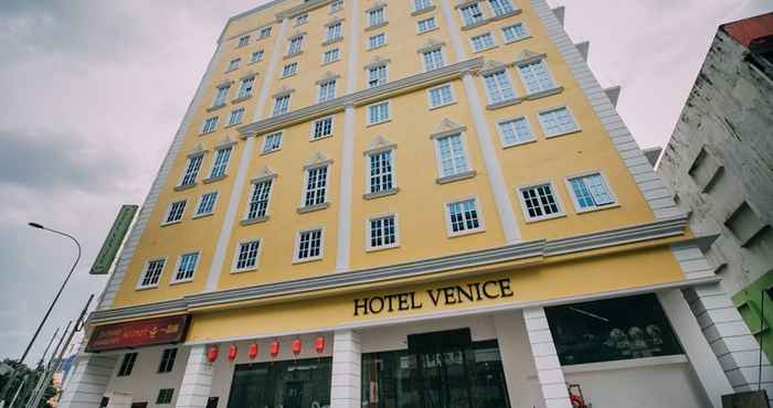 Bangunan Hotel Venice