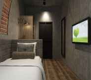 Kamar Tidur 5 Brown Hotel