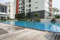 Swimming Pool The Aspen Residences