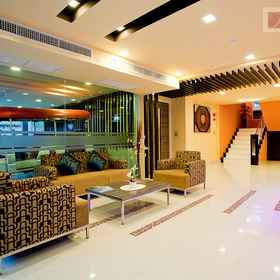 Lobby 1 iCheck inn Residences Sukhumvit 20, HOSTBKK Arts Center / Dance Studio Hotels