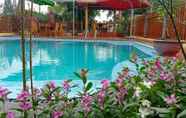 Swimming Pool 3 Van Lam Homestay