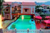 Swimming Pool Van Lam Homestay