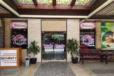 Lobby RedDoorz Plus Near Gold Coast Ferry Terminal Batam