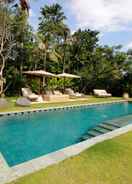 SWIMMING_POOL Villa Lumakan