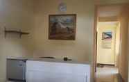 Lobi 5 Guest House Puri 3 Bedroom