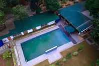 Swimming Pool Casa Lina Riverside Adventure