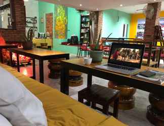 Sảnh chờ 2 Warm Bed Hostel