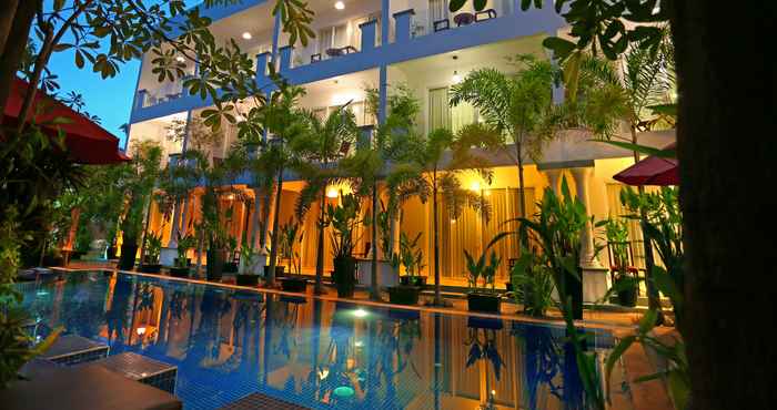 สระว่ายน้ำ Golden Siem Reap Hotel