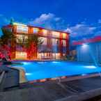 SWIMMING_POOL Grand Baliem Hotel Wamena