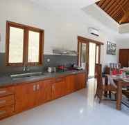 Kamar Tidur 2 Herme Villas