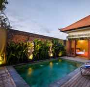 Kolam Renang 4 Herme Villas