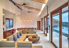 Lobi 6 Villa Alasa