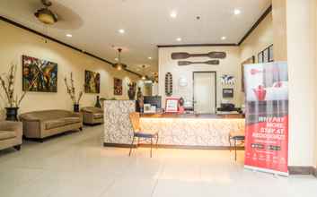 Lobby 4 RedDoorz Plus near Rizal Junction