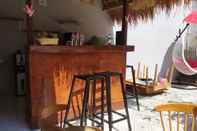 Bar, Cafe and Lounge La Mogi Cottage