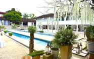 Swimming Pool 4 Hacienda Isabella