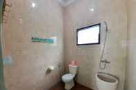 In-room Bathroom Villa Batu 3 kamar Edelweis No. 7 Dekat Museum Angkut