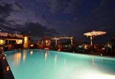 Kolam Renang 4 City River Hotel